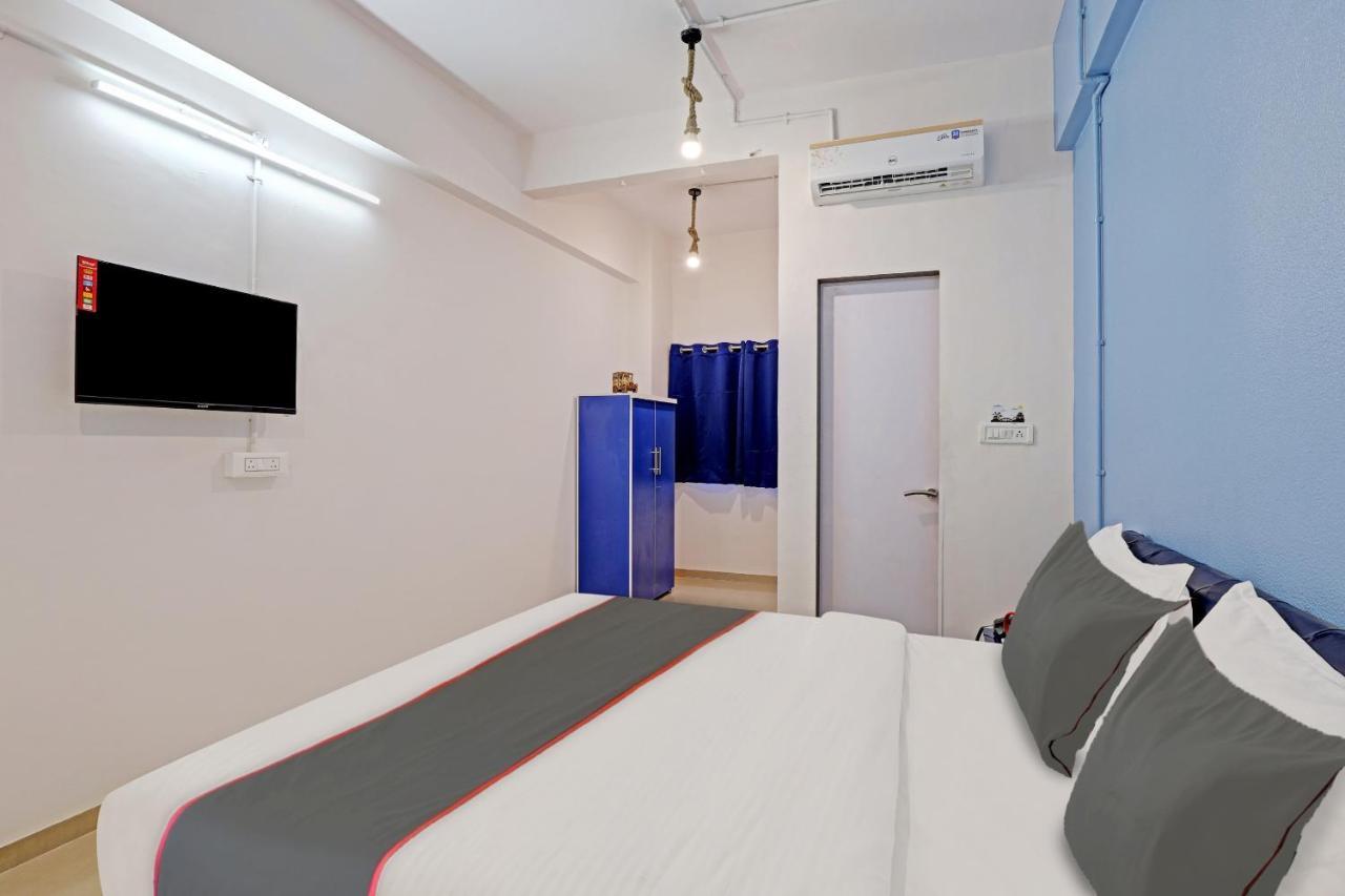 Hotel Solitaire, Best Luxurious Hotel Ac Rooms In Surat Dış mekan fotoğraf