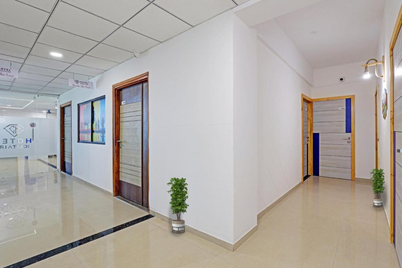 Hotel Solitaire, Best Luxurious Hotel Ac Rooms In Surat Dış mekan fotoğraf