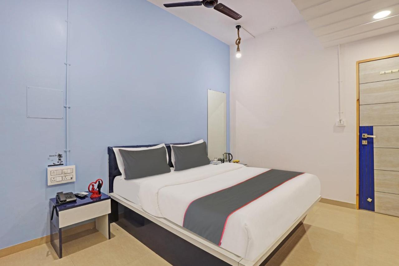 Hotel Solitaire, Best Luxurious Hotel Ac Rooms In Surat Dış mekan fotoğraf